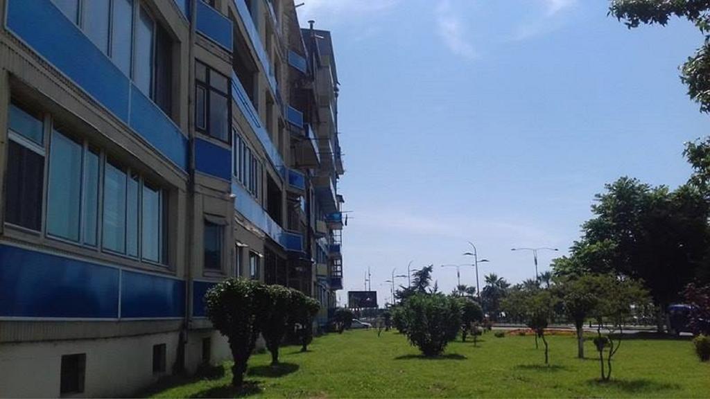 Apartment Irma Rustaveli 57 Batumi Zewnętrze zdjęcie
