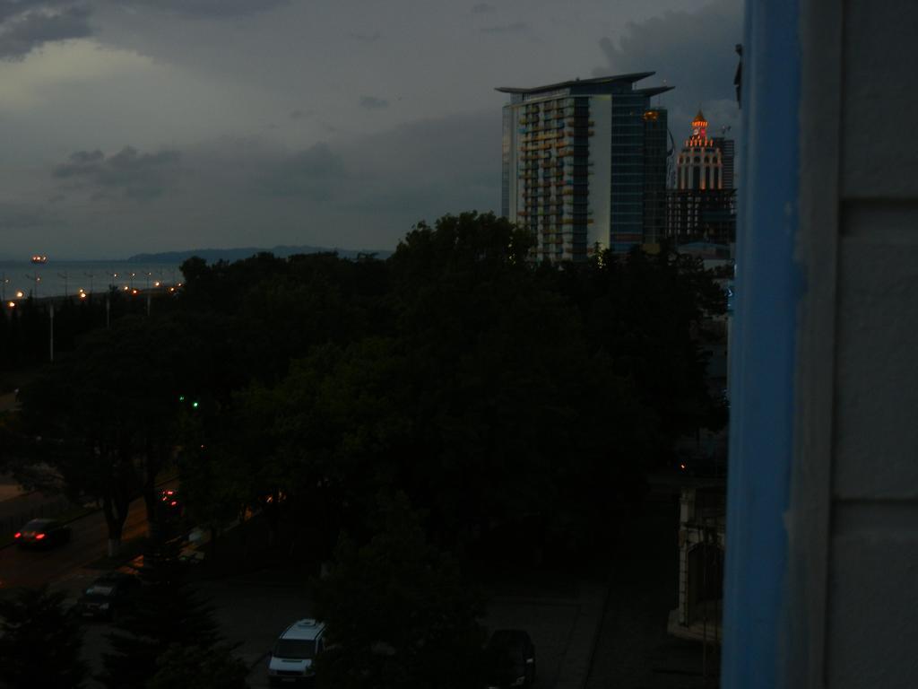 Apartment Irma Rustaveli 57 Batumi Zewnętrze zdjęcie