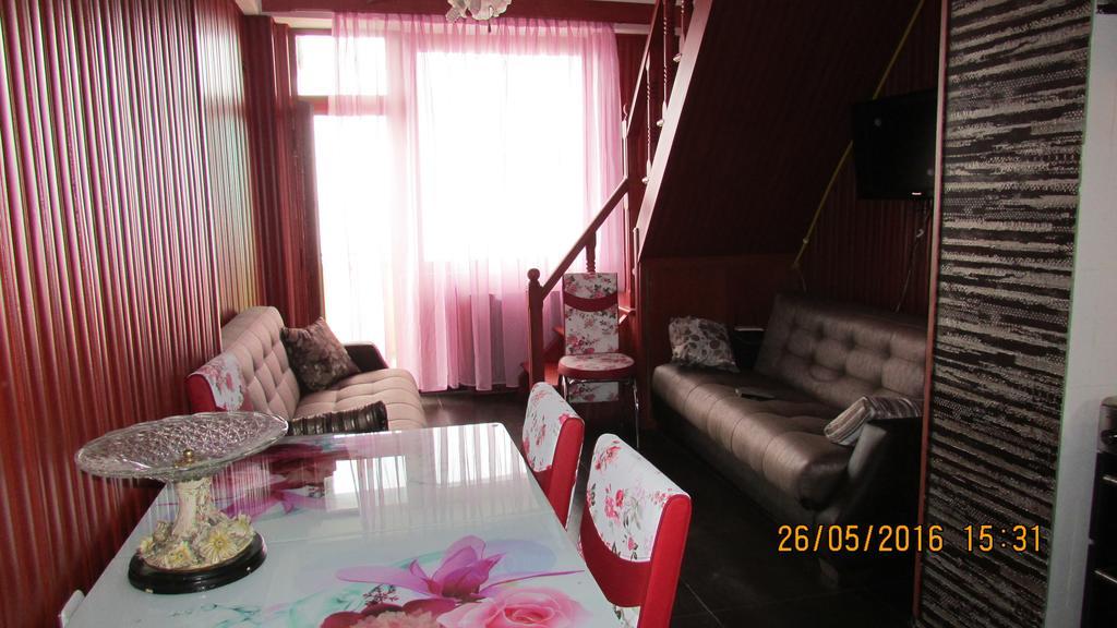 Apartment Irma Rustaveli 57 Batumi Zewnętrze zdjęcie